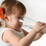 Minum Air yang Cukup dan Aman