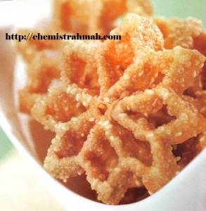 Kembang Goyang Wijen kue lebaran, edisi kue lebaran, kue kering