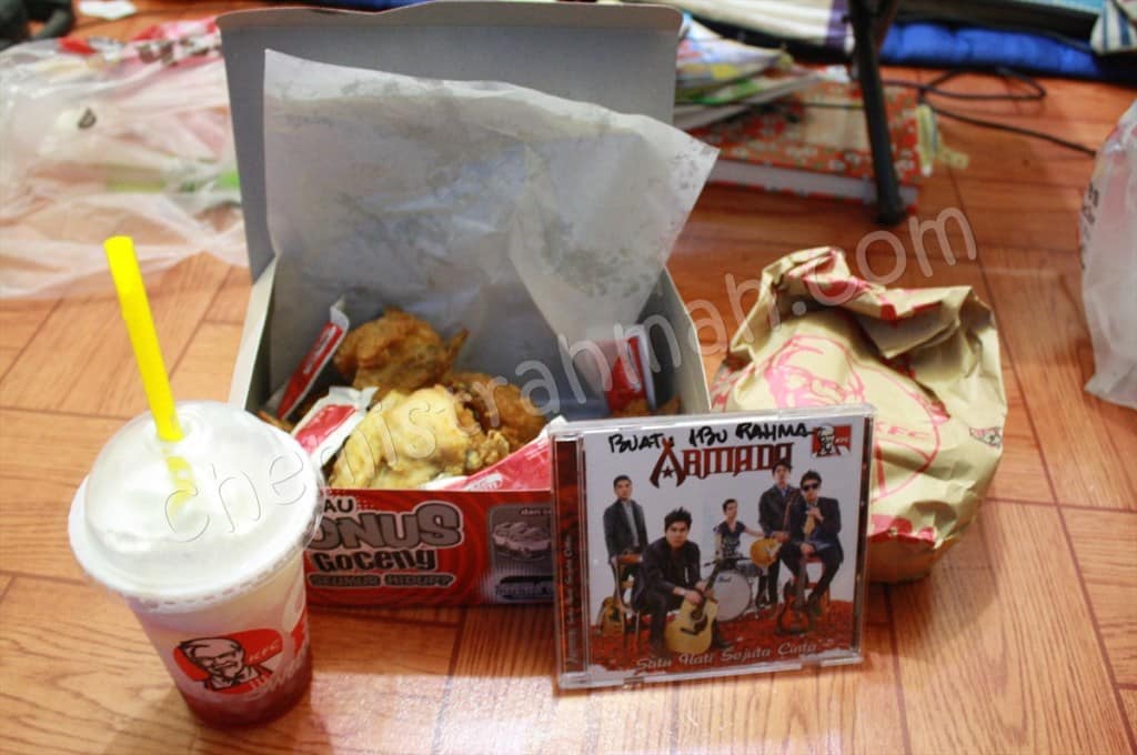 Kado dari Armada untuk Ultahku | 18 November 2012 Kado dari Armada untuk Ultahku | 18 November 2012