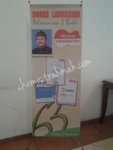 Trilogi Kebangkitan yang Bersumber dari Usia yang Tak Lagi Belia