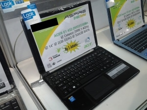 Si Notebook Slim yang Merampingkan Segala Kebutuhan