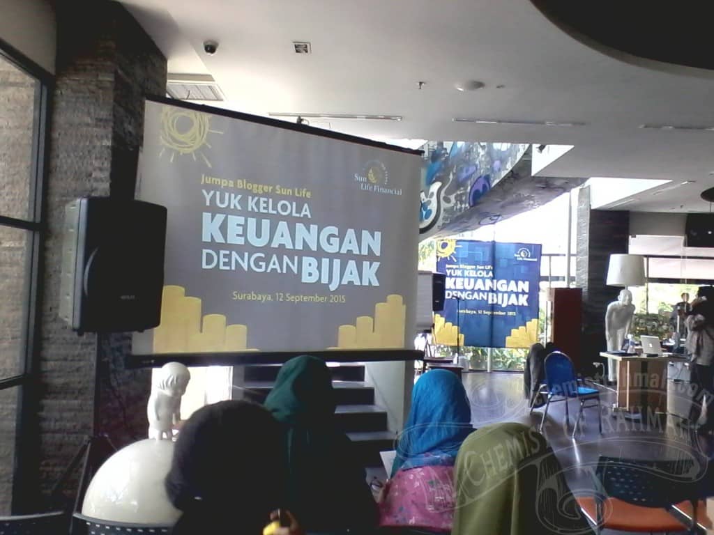 8 Langkah Bijak dalam Mengelola Keuangan 1 Jumpa Blogger Sun LIfe Surabaya