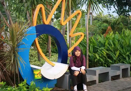 Narsis Sejenak di Taman Bungkul Surabaya 2 Taman Bungkul