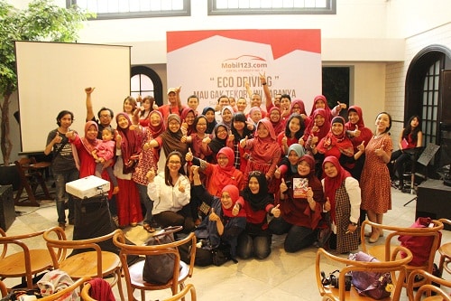 foto-bersama-gathering-mobil123