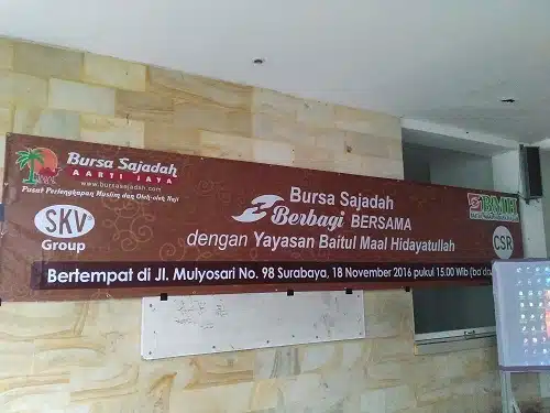 Bursa Sajadah Surabaya dalam Bingkai #SKVBerbagi 14 spanduk-skvberbagi