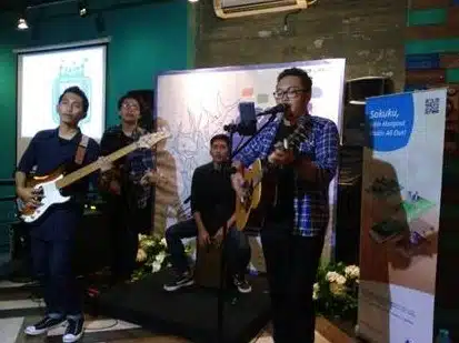 Senangnya Diajak Ngobrol Blogger Cantik oleh Sakuku BCA 2 Band 7 Nada