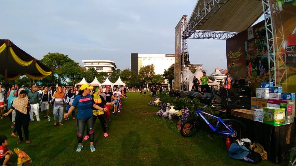 Lapis Kukus Terang Bulan, Varian Baru sebagai Alternatif Oleh-Oleh Surabaya 2 Lapis Kukus Terang Bulan, Varian Baru sebagai Alternatif Oleh-Oleh Surabaya 2