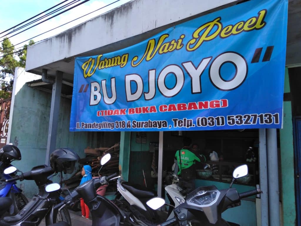 Kulineran? Ini Dia 5 Tempat Makan Pecel Enak di Surabaya yang Bikin Ketagihan 3