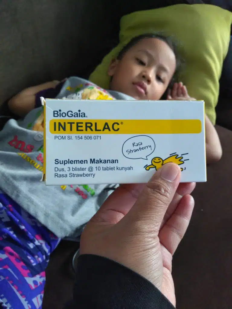 Atasi Sembelit pada Bayi dan Anak dengan Interlac Probiotics 8 Atasi Sembelit pada Bayi dan Anak dengan Interlac Probiotics 8