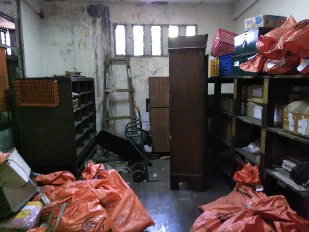 Jelajah Kantor Pos Surabaya (Kebun Rojo) Disela Meet Up Nasional Pencinta Kartu Pos 6
