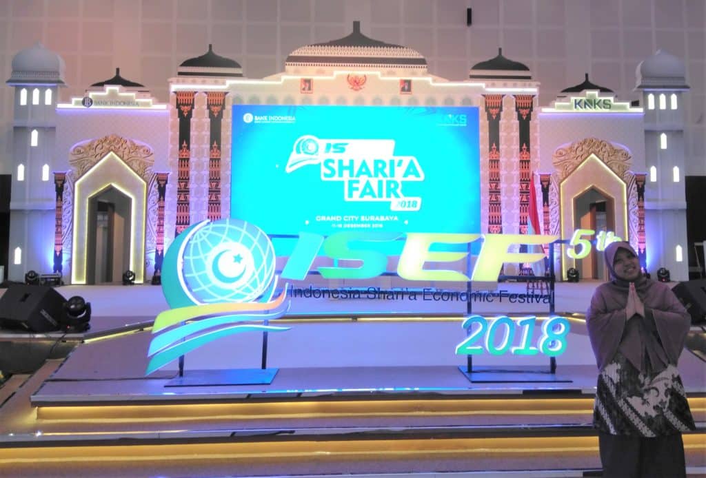ISEF SHARI’A FAIR 2018: Tolok Ukur Perkembangan Rantai Halal Sistem Ekonomi dan Keuangan Syariah 17 ISEF SHARI’A FAIR 2018: Tolok Ukur Perkembangan Rantai Halal Sistem Ekonomi dan Keuangan Syariah 17