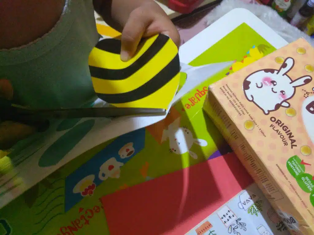 Ciptakan Momen Berharga dalam Melatih Motorik Si Kecil 6 Ciptakan Momen Berharga dalam Melatih Motorik Si Kecil 6