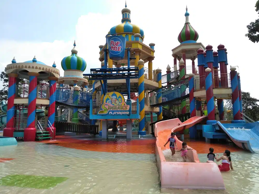 Ciputra Waterpark, Tempat Wisata Air Terlengkap dan Terbesar di Surabaya 7 sinbad playground ciputra waterpark surabaya