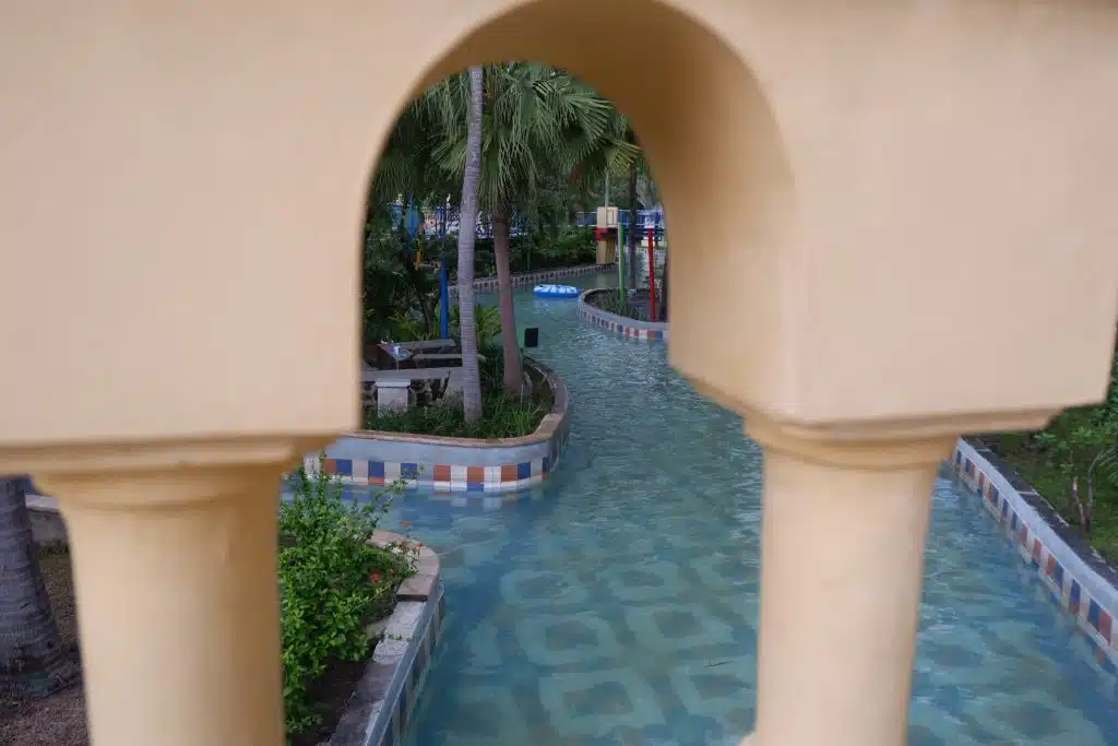 Ciputra Waterpark, Tempat Wisata Air Terlengkap dan Terbesar di Surabaya 6 Ciputra Waterpark, Tempat Wisata Air Terlengkap dan Terbesar di Surabaya 2
