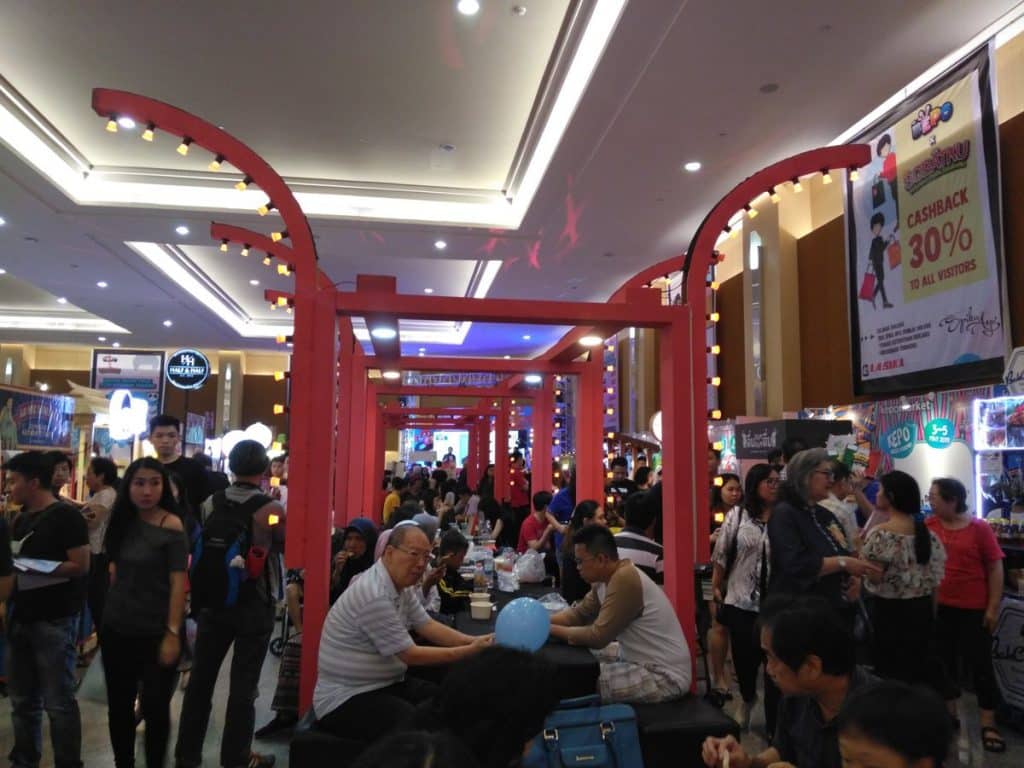 Kemeriahan Undian 100JT Tabungan Online SOBATKU di Surabaya 3 Kemeriahan Undian 100JT Tabungan Online SOBATKU di Surabaya 2