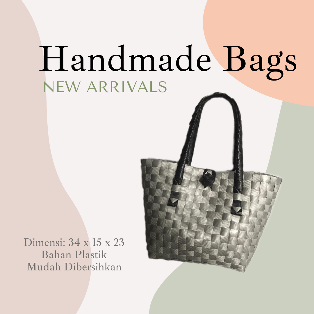 Tas Anyaman Plastik Kaca Lengkapi Gaya Fashionmu 1 tas anyaman dengan handmade khas ponorogo