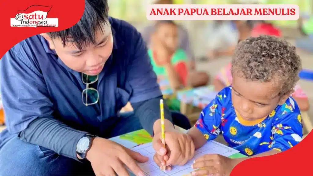 Anak papua Belajar Menulis